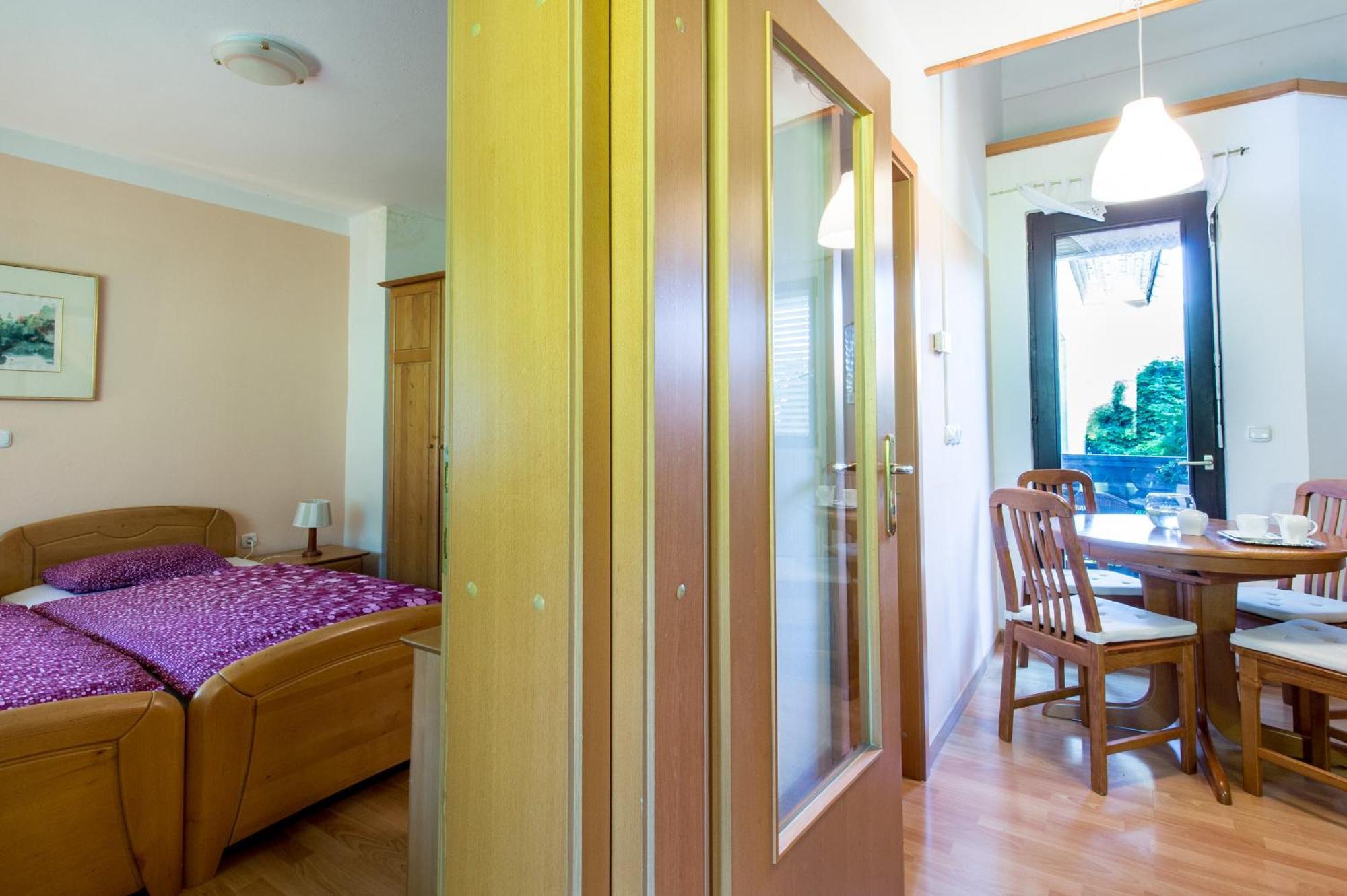 Apartments Jaka Dolenjske Toplice Rom bilde