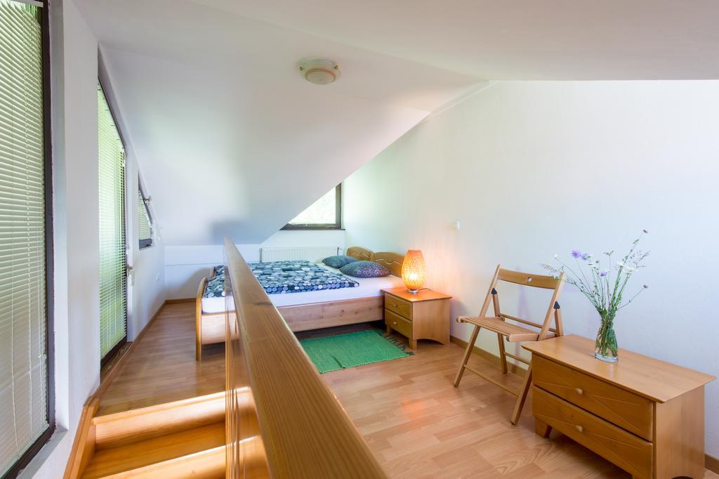 Apartments Jaka Dolenjske Toplice Eksteriør bilde